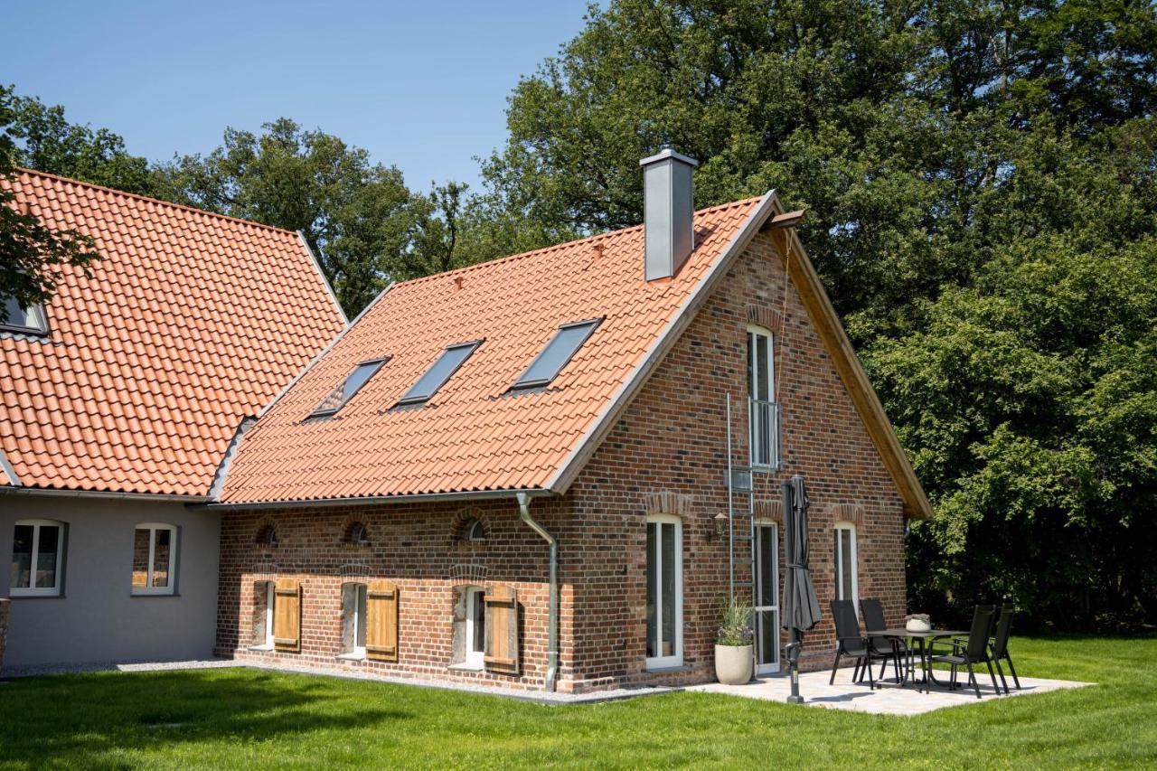 Zum Heuerling Ferienwohung Im Alten Stall Mit Sauna Versmold 外观 照片